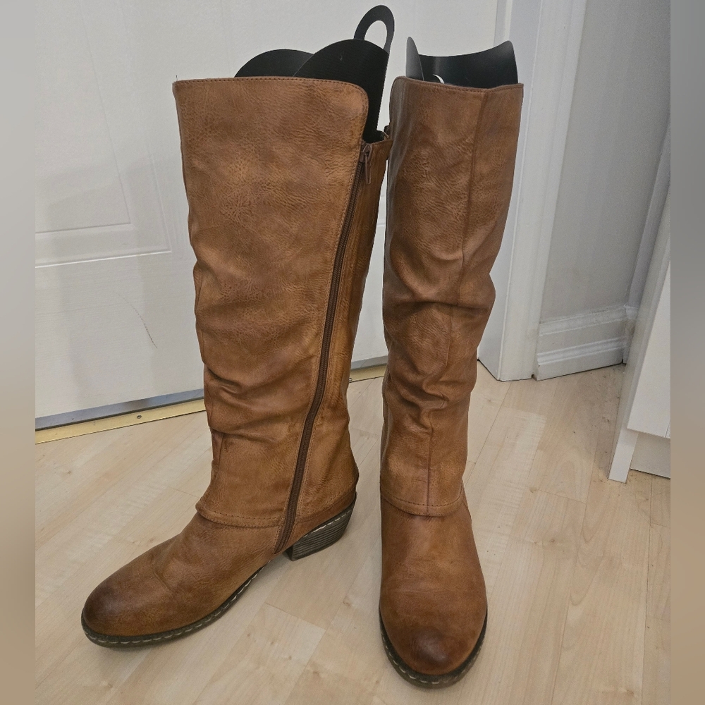Rieker Size 41 or 9.5 Brown Tan Knee-High Boots Winter Fall